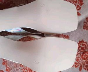 Stylish White sandle