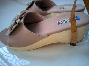 Cute Pink Bow Slides