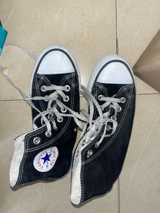 Converse Shoes Rarely Used No Flaws Great Quality