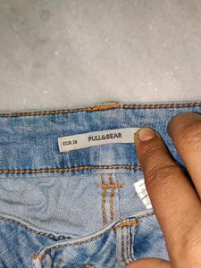 Pull&amp;Bear Distressed Jeans