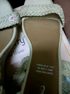 Zudio Wedges with Braided Straps