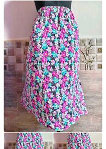 🎁Buy 1, Get 1 Free🎁Floral Print Shorts Size S