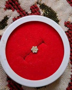 Floral Nose Pin