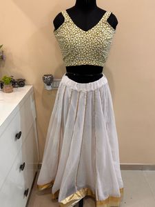 Two Piece Set