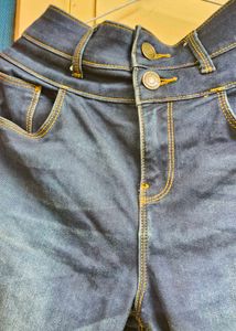 Blue High Waisted Denim Jeans💙🖤