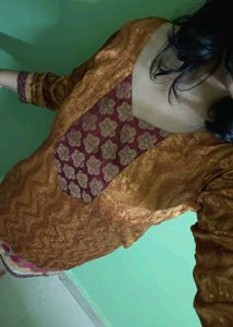 Gold Floral Kameez