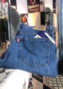 PREMIUM SHIRT &amp; BAGGY JEANS  400 rs