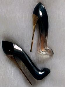Carolina Herrera Miniature 💕♥️