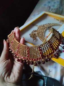 Necklace, Earings,, Mangtika