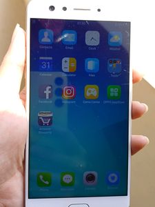 Oppo F3 With Charging Wire (NOT ADAPTER)