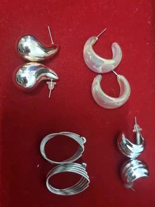 Earring Bundle - 4 Pairs