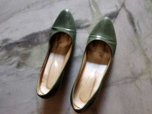 Used Green Ballerinas