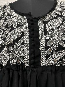 Short Chikankari Kurti