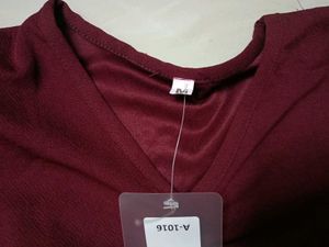 Burgundy Ruched V-Neck Tee