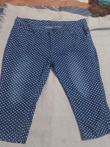 Blue Patterned Capris