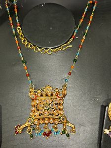 Kundan Jewellery Set In Multi Colour Wid Golden