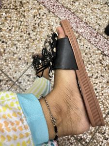 Bow Flip Flops