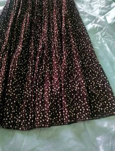 Pretty Midi Skirt 🌿🍒