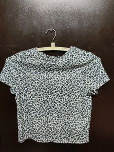 Trendy Leopard Print Fitted Top for Summers