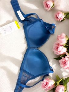 Elegant Lace Padded Bra – Navy Blue