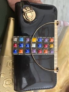 1 Original Guess+ 4 Normal Wallets- Crack The Deal