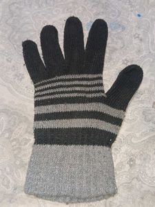 Striped Knit Gloves