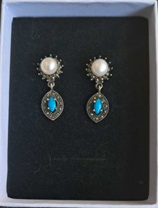 Pearl Drop Earrings