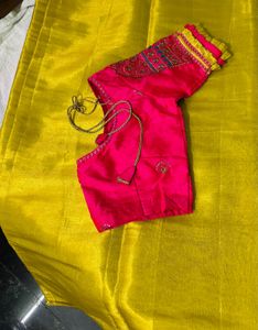 Golden Saree With Blouse