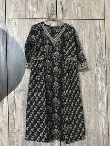 Kurti +pank Black Floral