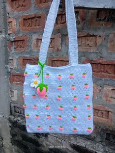 Crochet Strawberry 🍓 Tote Bag With A Cute Charm 🧿