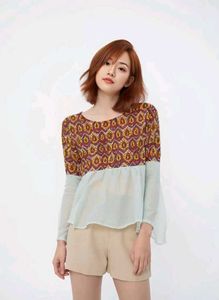 LA ZOIRE Bell Top