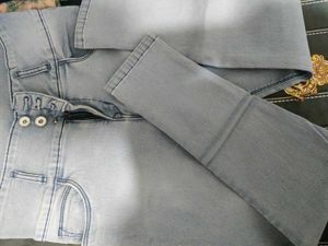 Light Wash Denim Jeans