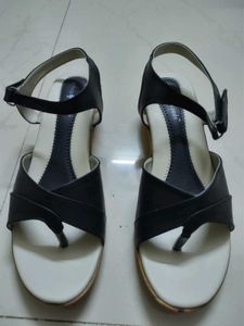 Urban Woods Black Strap Heel Sandals