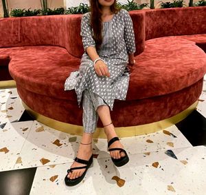 Kurta Set For Women (30-32)