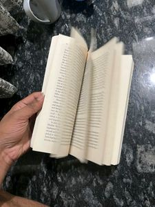 Yuval Noah Harari Book