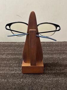 Spectacle Holder