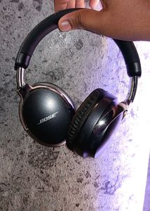 Bose QuietComfort Ultra Lookalike ( No Coins )
