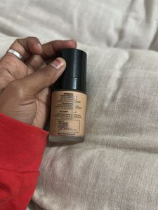 Derma Co Foundation SPF 40