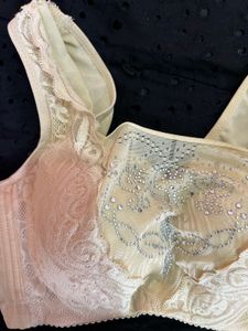 Vintage Cream Lace Bralette✨