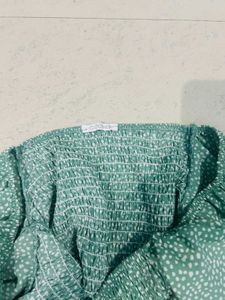 Green Shirred Puff Sleeve Crop Top