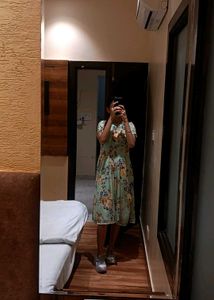 🎀Fresh Floral Midi Dress🎀