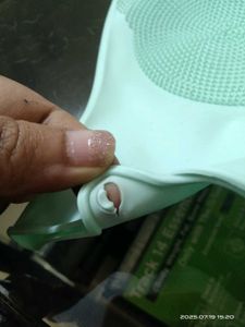 Free - Silicone Scrub Gloves