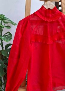 H&amp;M Ruffled Neck Top