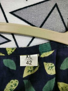 Women Cotton Feeding Kurti (Xl)