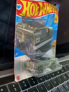 Hot Wheels Land Rover Series II 2023