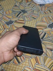 Mi Power Bank - Portable Charger but not working