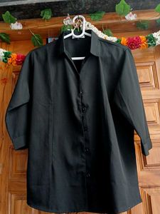 Classic Black 3/4 Sleeve Blouse