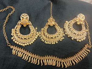 Golden Jewelry Set