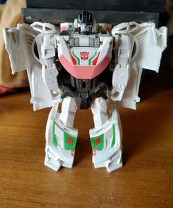 Hasbro Transformers Cyber Verse Wheel Jack