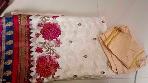 Saree With Blouse